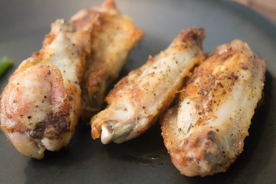 fried chicken wings with dry rub